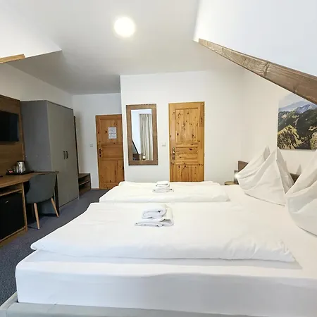 Maria Guest house
